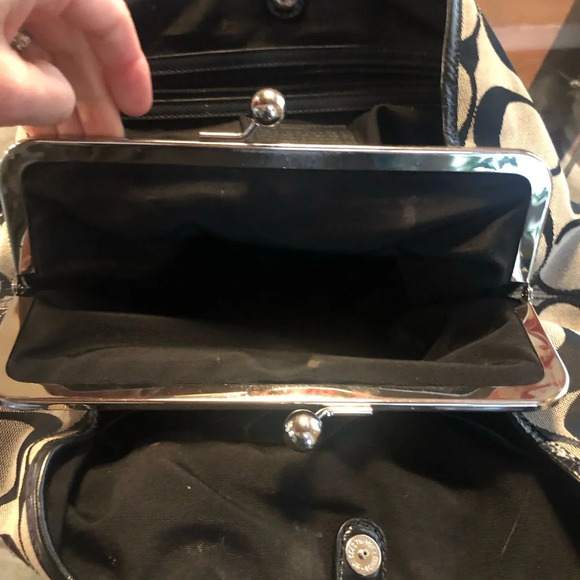 Vintage Y2K Coach Fabric Black & Gray Signature Shoulder Bag w/ Leather Straps - Picture 4 of 15